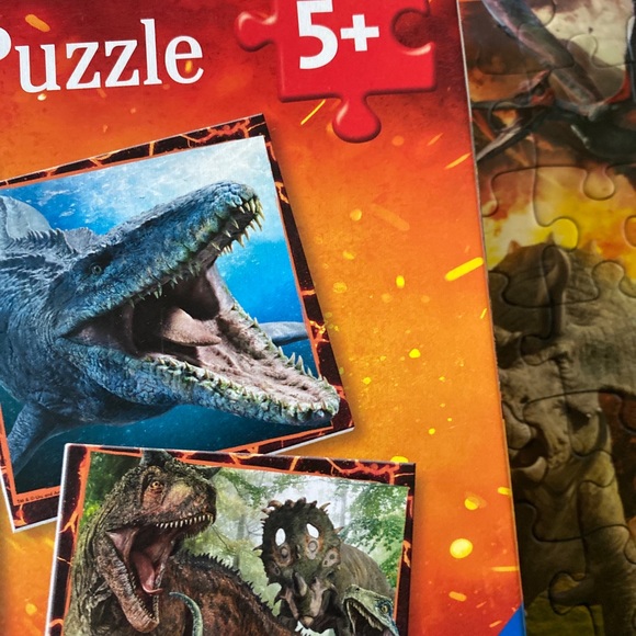 Ravensburger Jurassic Park World 3 Jigsaw Puzzles 3 Pack Dinosaur - Picture 4 of 5